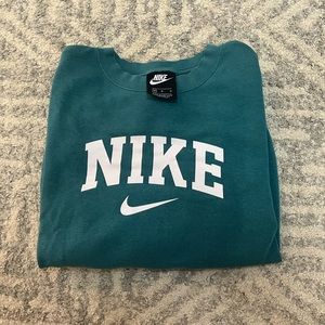 Nike crewneck